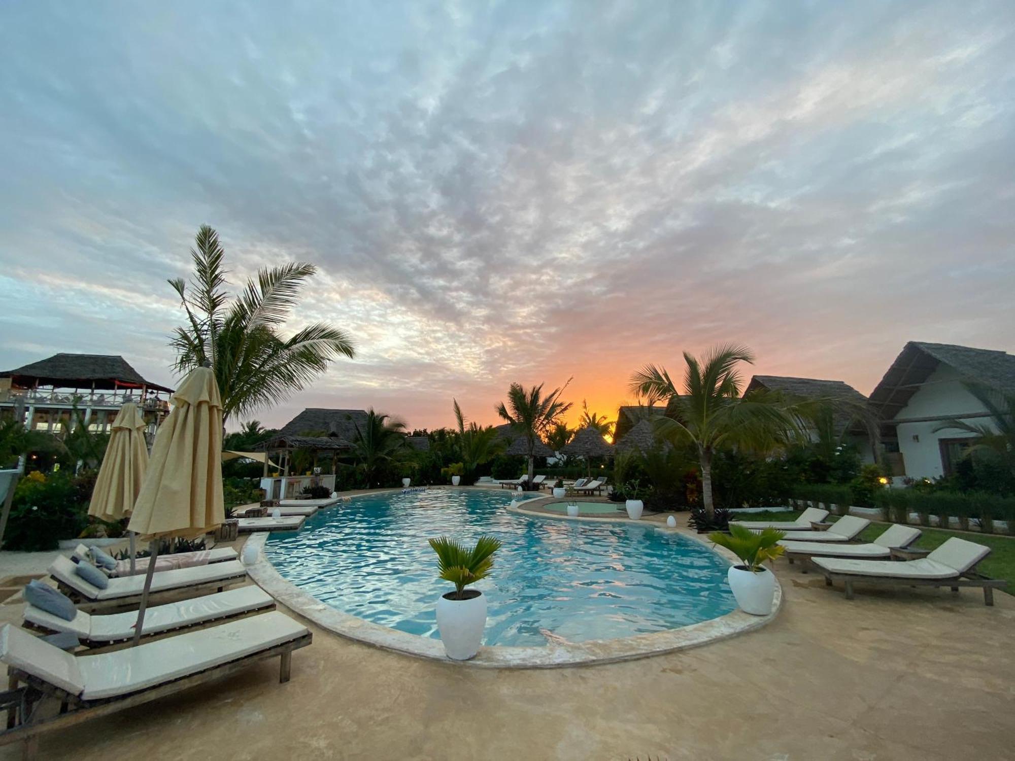 Zen Boutique Resort *