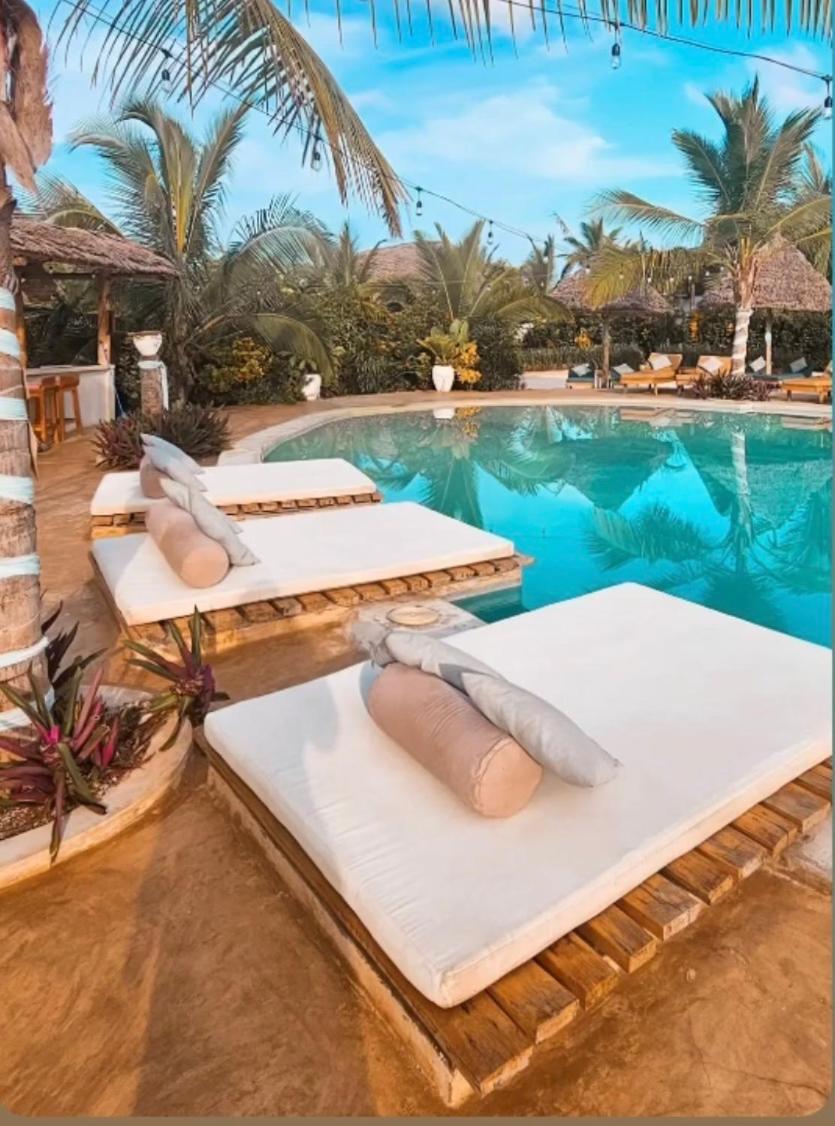 Zen Boutique Resort *